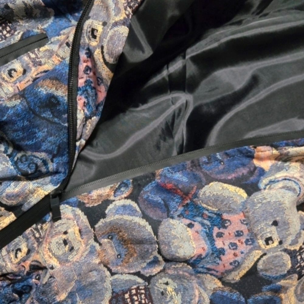 Men's Bear Pattern Jacket And Two Matching Bear H… - image 4